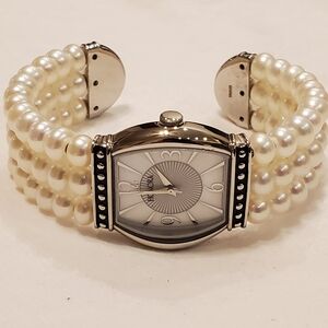 Elegant Vintage Honora pearl band quartz wrist watch - needs battery